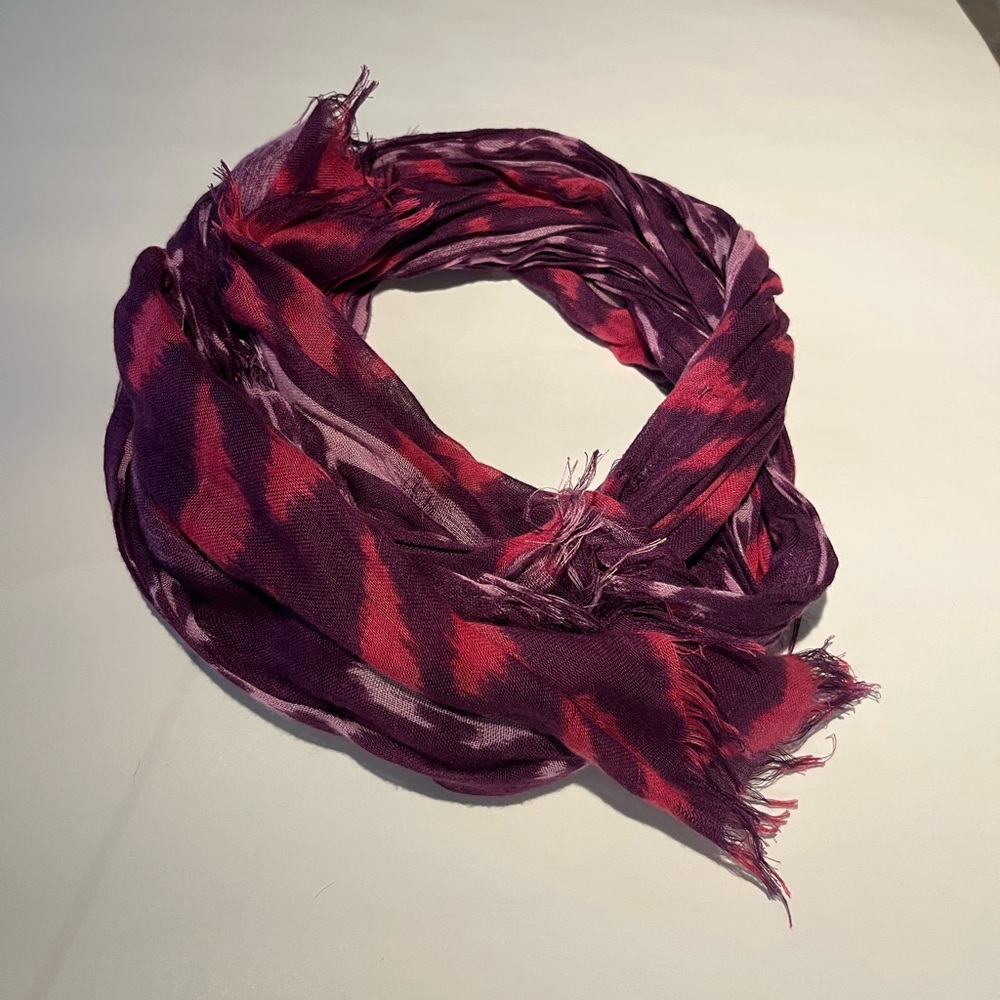 Purple and pink scarf